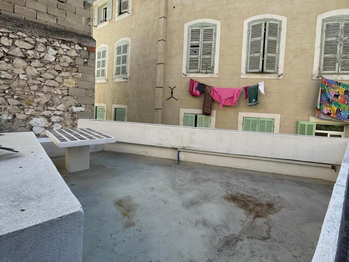 Residence Les Hauts De Saint Charles マルセイユ エクステリア 写真